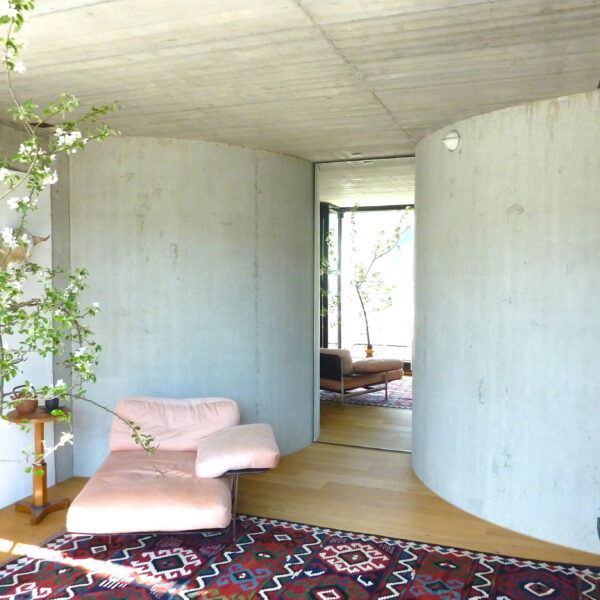 Nomadenschaetze: A place to rest and look out into nature and a Shahsavan kilim